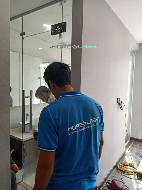  Cabin tắm cửa thủy lực 180 độ cho căn hộ đơn giản