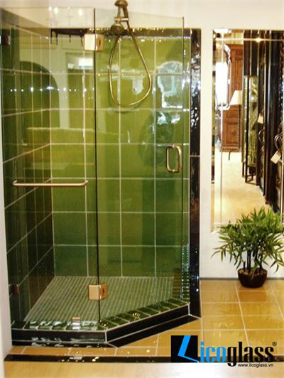 Vách tắm kính cửa mở quay 135 độ