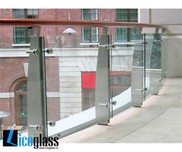 cac-mau-lan-can-kinh...